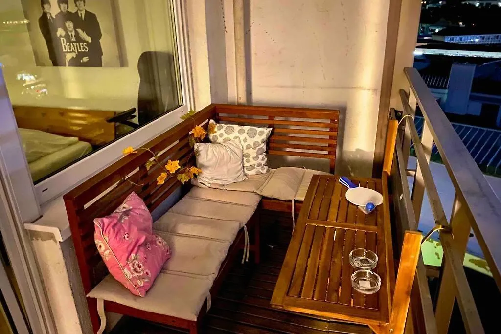 2 Zimmer Apartment Mit Blick Auf Den Koelner Dom Germany