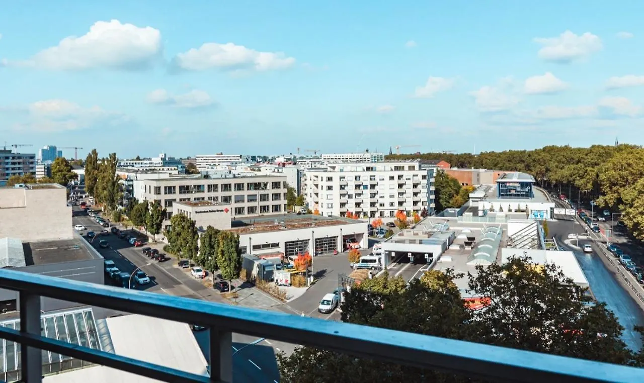 2 Zimmer Apartment Mit Blick Auf Den Koelner Dom  Cologne